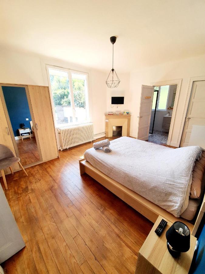 Appartement Spacieux, Wifi ,Cafe A Volonte Blaye-Les-Mines Exterior foto